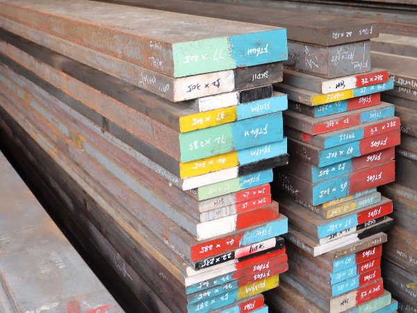 塑膠模具鋼材如何選擇？